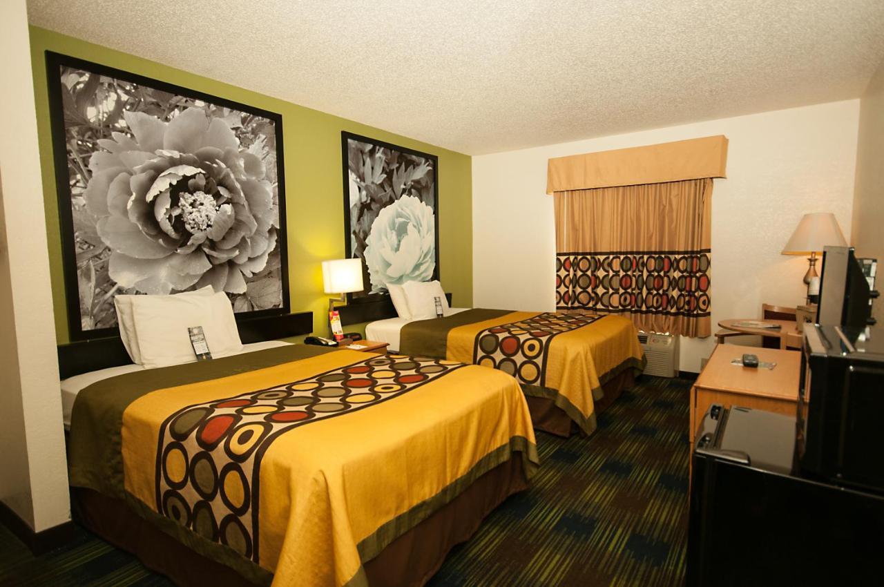 Hotel Super 8 By Wyndham Corydon Exterior foto